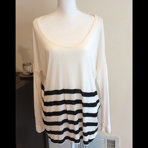 Madewell Tops - Madewell 1937 viscose long sleeved top EUC soft